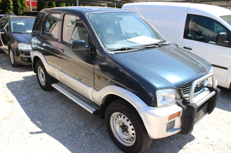 Daihatsu Terios 1.3и, снимка 7 - Автомобили и джипове - 46809790