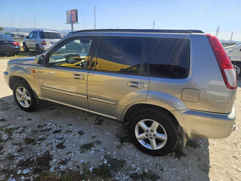 Nissan X-trail 2.0i. Климатроник , снимка 7 - Автомобили и джипове - 47448429