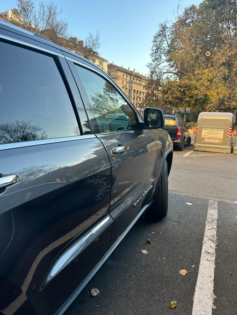 Jeep Grand cherokee, снимка 4 - Автомобили и джипове - 52346873