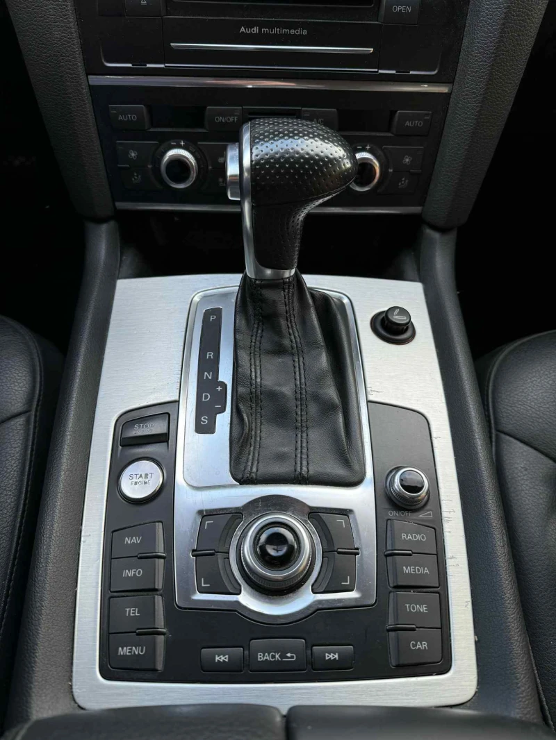 Audi Q7 Автоматик | S-line | Панорама | Кожа | Отличен, снимка 10 - Автомобили и джипове - 52816805