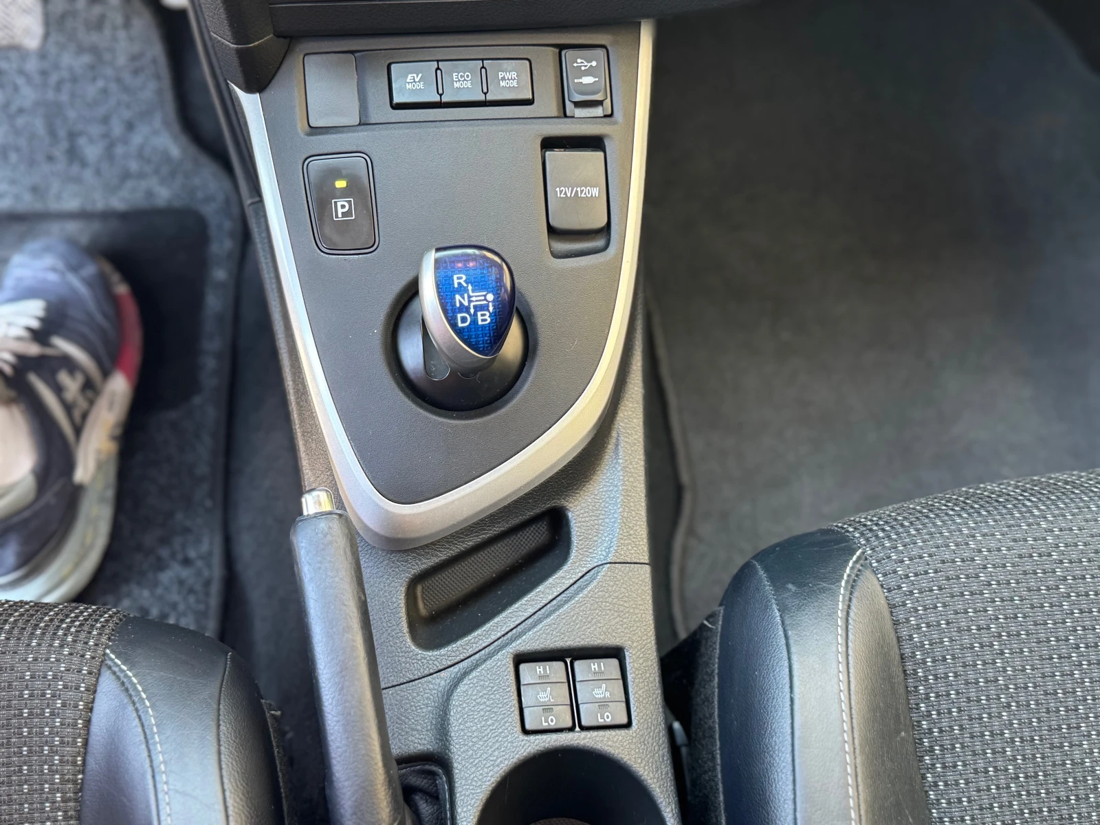 Toyota Auris * 1.8-100* * * * *  | Mobile.bg   14