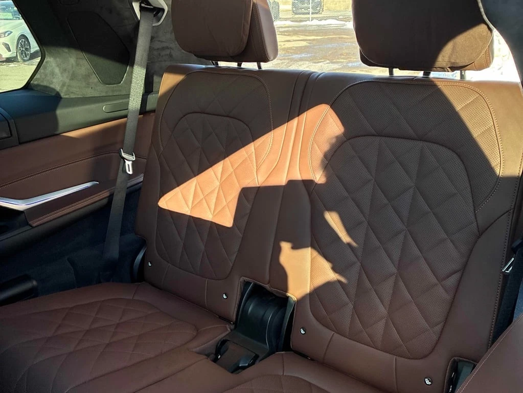 BMW X7 * xDrive40i * CARFAX *    | Mobile.bg   14