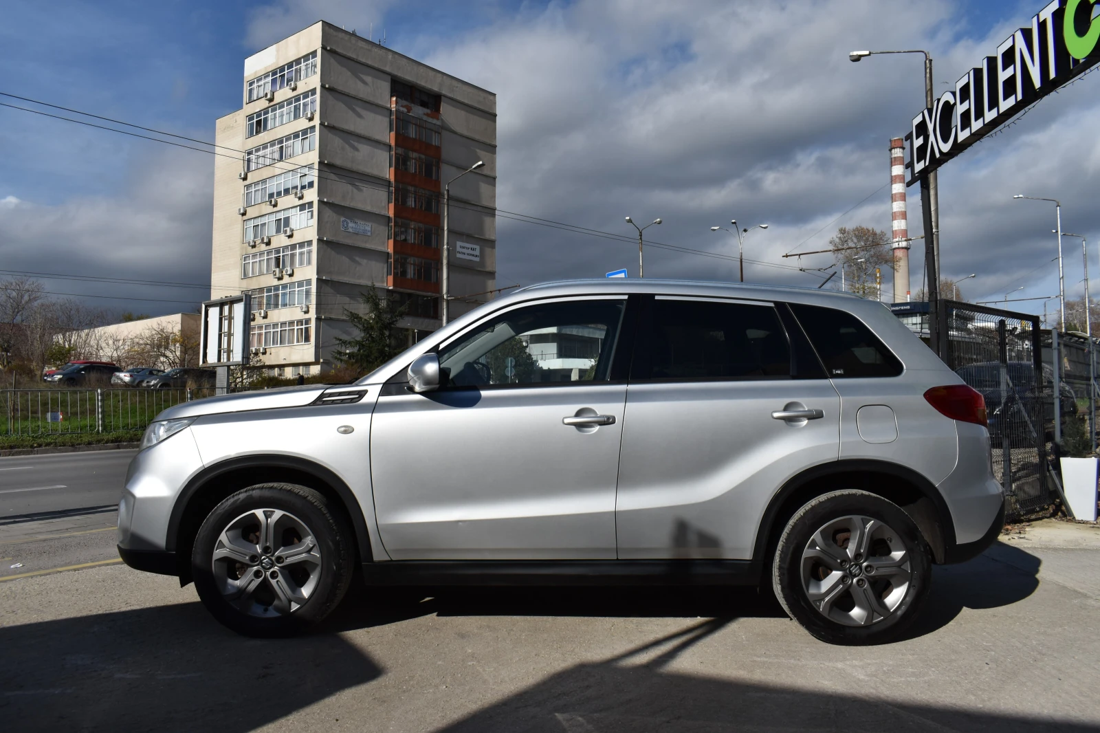Suzuki Vitara 1.6i* 120h.p - изображение 2