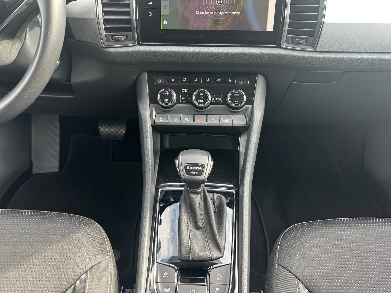 Skoda Kodiaq 2.0TDI/193HP/SELECT/4X4/360/CARPLAY/152z, снимка 14 - Автомобили и джипове - 53824383
