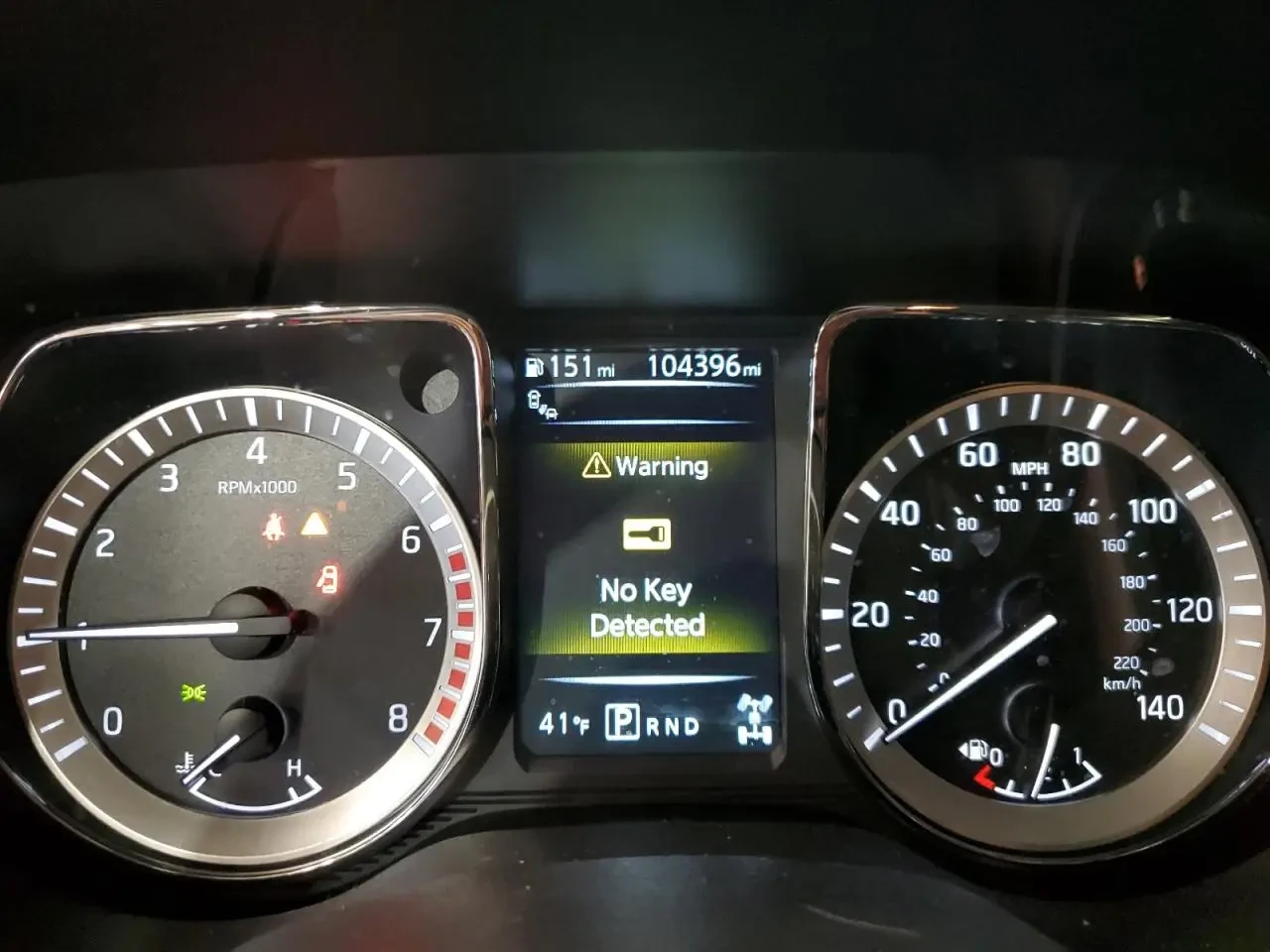 Nissan Titan king SV, снимка 10 - Автомобили и джипове - 53898553