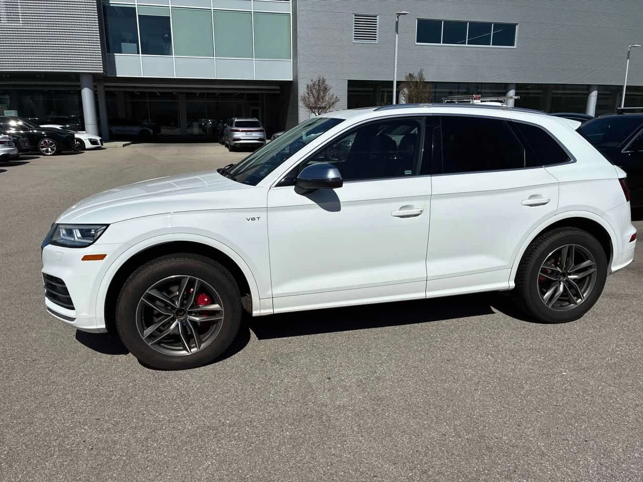 Audi SQ5 Technik/360/B&O/LED/КЛИП НА МОТОРА , снимка 2 - Автомобили и джипове - 54156967