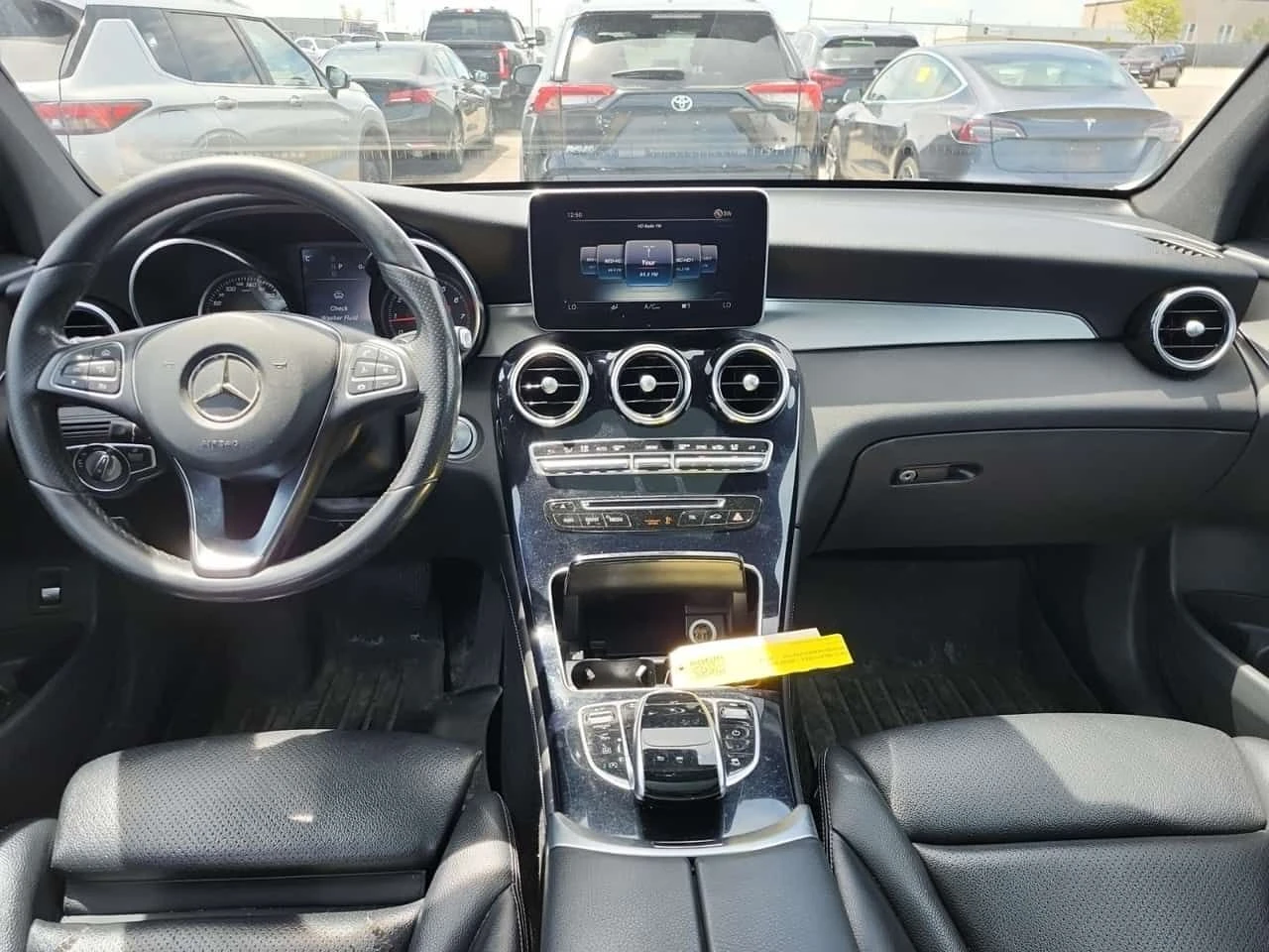 Mercedes-Benz GLC 300 CARFAX/ПАНОРАМА/ПОДГРЕВ/НАВИ/ПАМЕТ, снимка 12 - Автомобили и джипове - 55017573