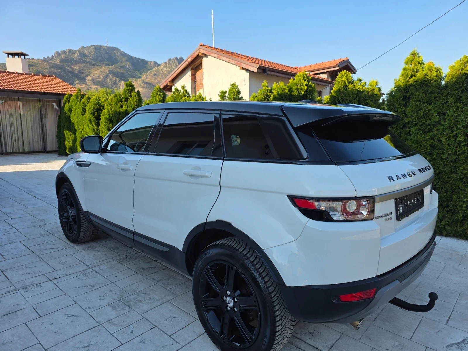 Land Rover Range Rover Evoque 2.2 TD4  4WD, снимка 6 - Автомобили и джипове - 55476583