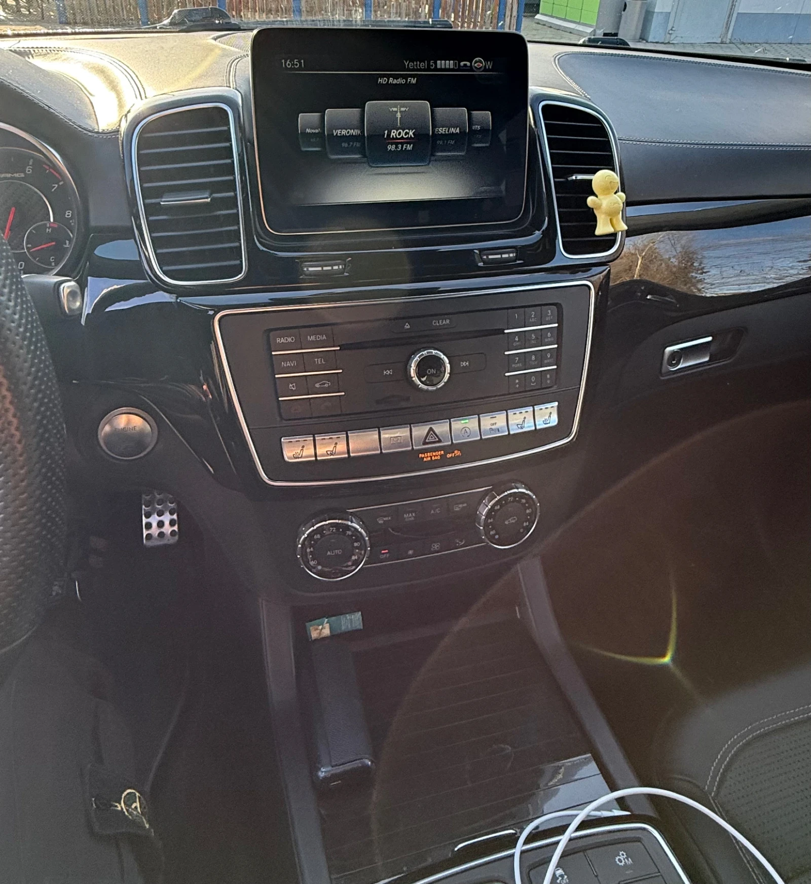 Mercedes-Benz GLE 63 AMG, снимка 8 - Автомобили и джипове - 55993788