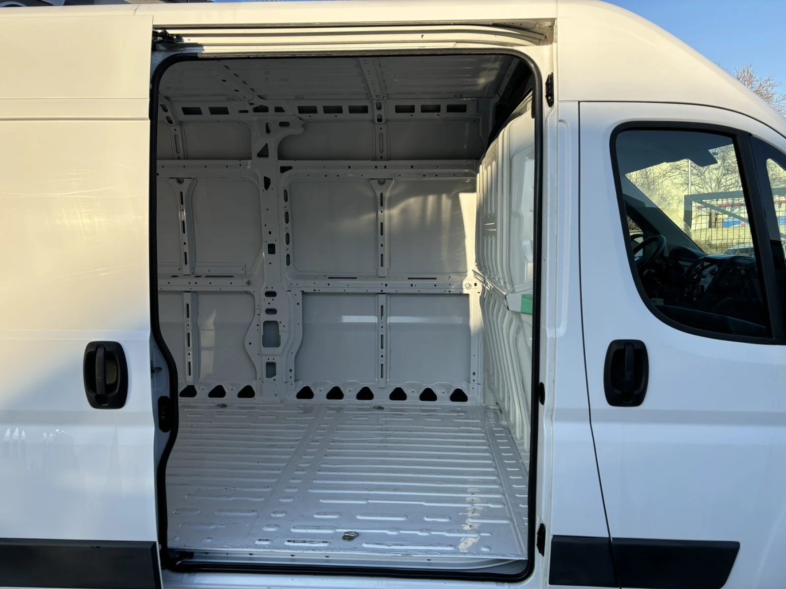 Fiat Ducato MAXI 35 LH2 2.3 MULTIJET 130 - изображение 7