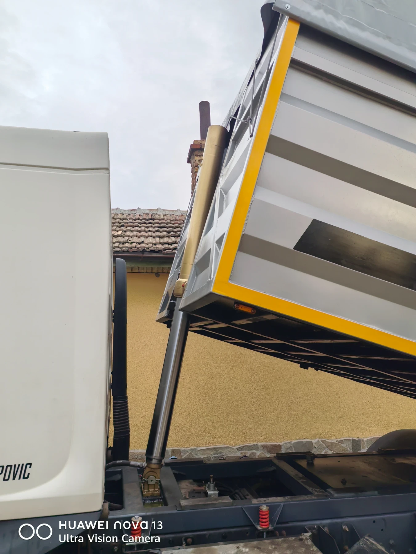 Volvo Fl  - изображение 7