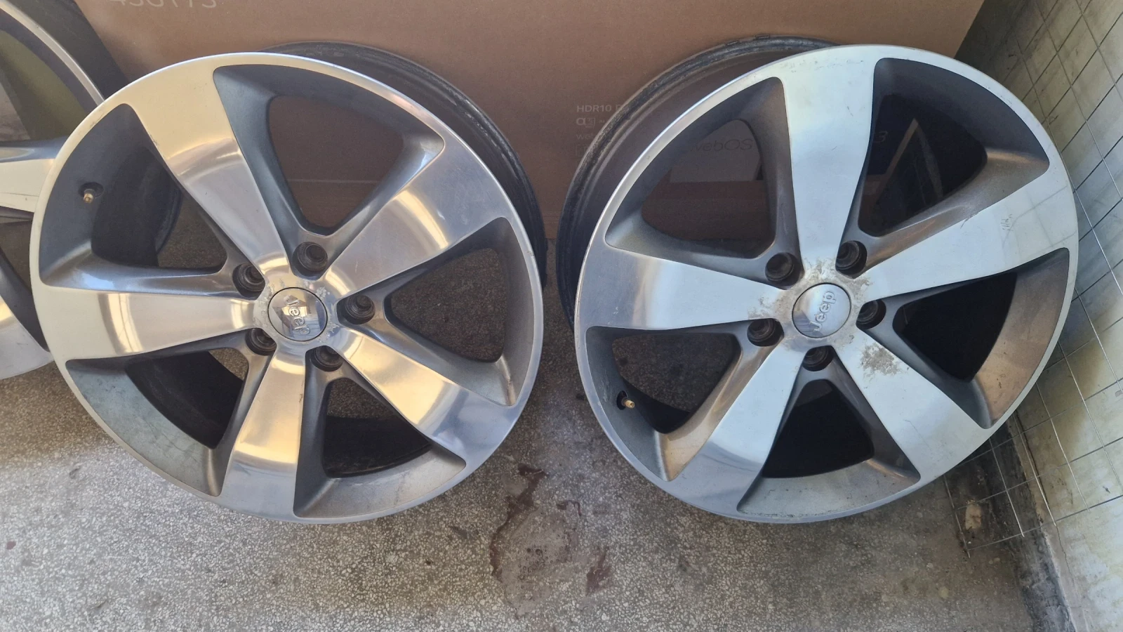Гуми с джанти Други 265/50R20