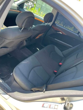 Mercedes-Benz E 220, снимка 10