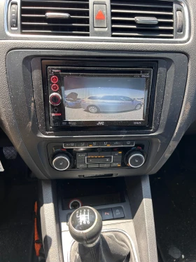 VW Jetta 1.2TSI NAVI/KAMERA/KOJA EURO 5 | Mobile.bg    14