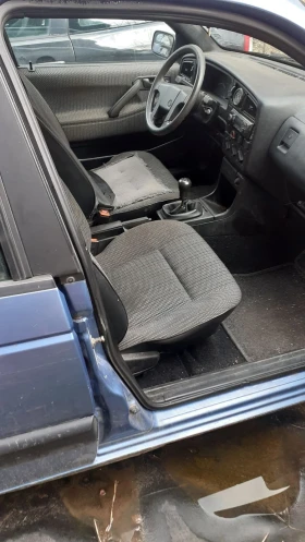 VW Passat 1.8моно с газ 90к.с. комби, снимка 3