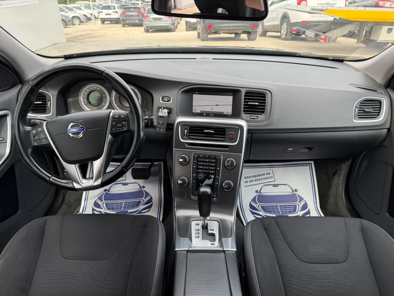Volvo V60 2.4d D5* 4x4* Navi* Avtom* UNIKAT* , снимка 9 - Автомобили и джипове - 40596140