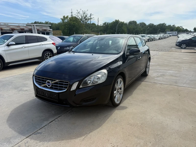 Volvo V60 2.4d D5* 4x4* Navi* Avtom* UNIKAT* 