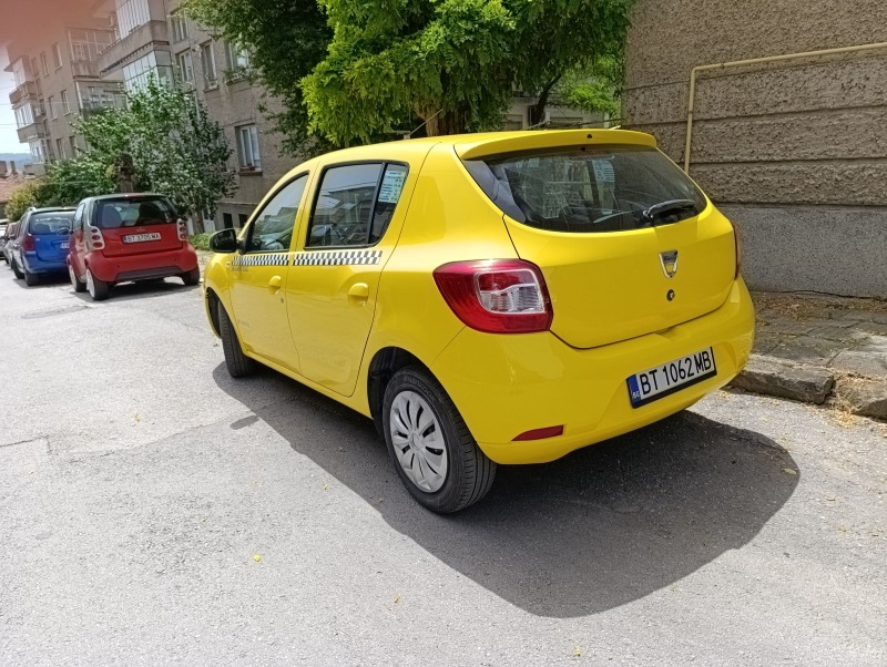 Dacia Sandero, снимка 3 - Автомобили и джипове - 46147829