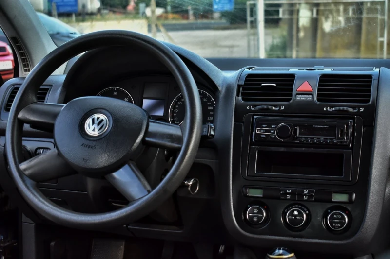 VW Golf 1.9TDI, снимка 9 - Автомобили и джипове - 46942197