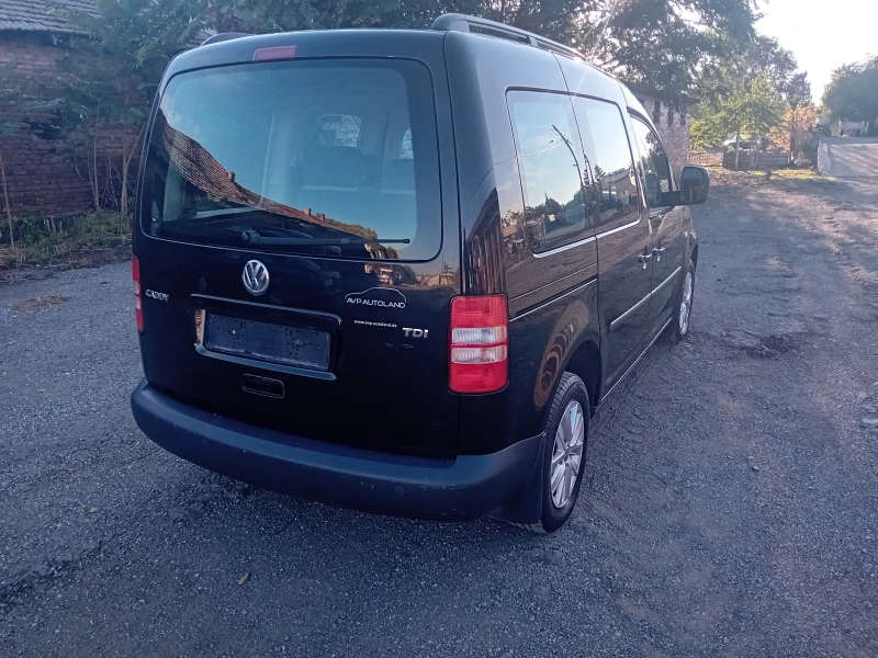 VW Caddy 1.6TDI, снимка 5 - Автомобили и джипове - 47542280