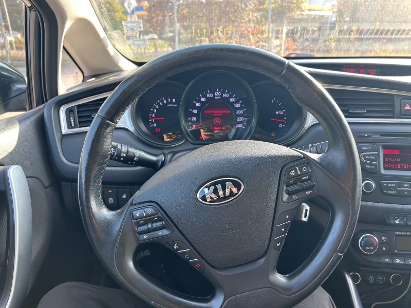 Kia Ceed 1.0 GDI, снимка 5 - Автомобили и джипове - 47896128