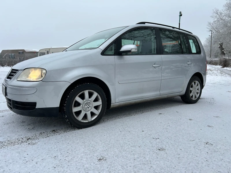 VW Touran 1.9 TDI , снимка 3 - Автомобили и джипове - 48786781