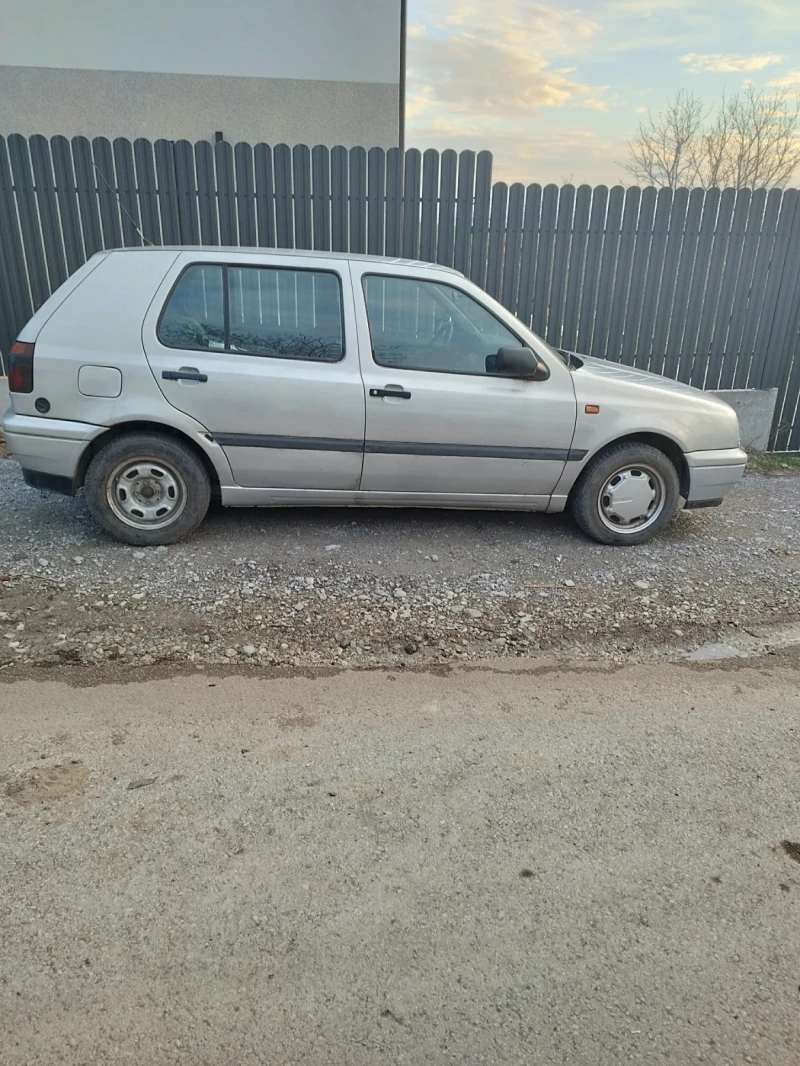 VW Golf 1.4 бензин газ, снимка 3 - Автомобили и джипове - 48813985