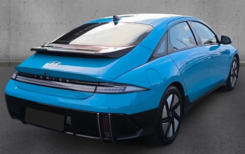 Hyundai Ioniq 6 77kWh* Dynamiq* 2WD* LED, снимка 2 - Автомобили и джипове - 52329720