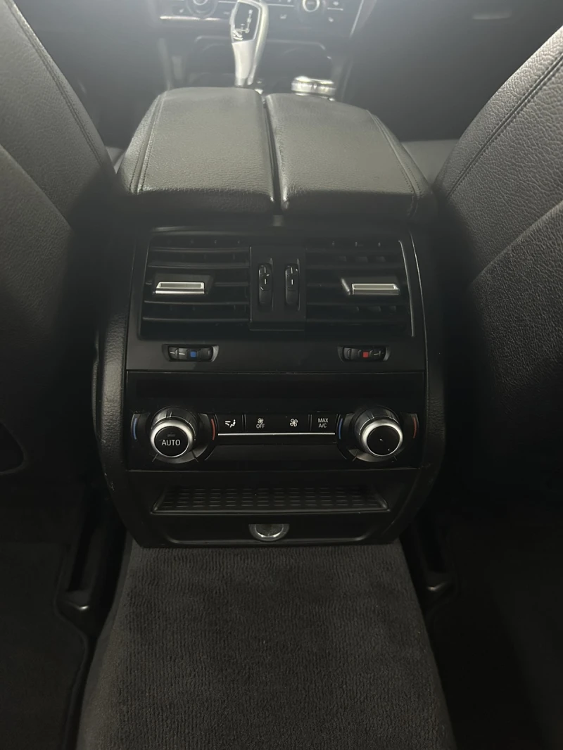 BMW 530 d xDrive, снимка 12 - Автомобили и джипове - 52374427