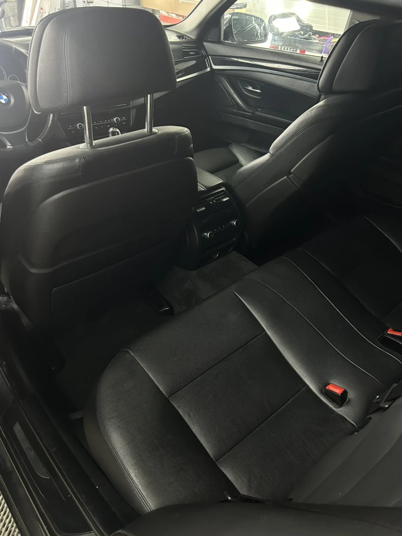 BMW 530 d xDrive, снимка 13 - Автомобили и джипове - 52374427