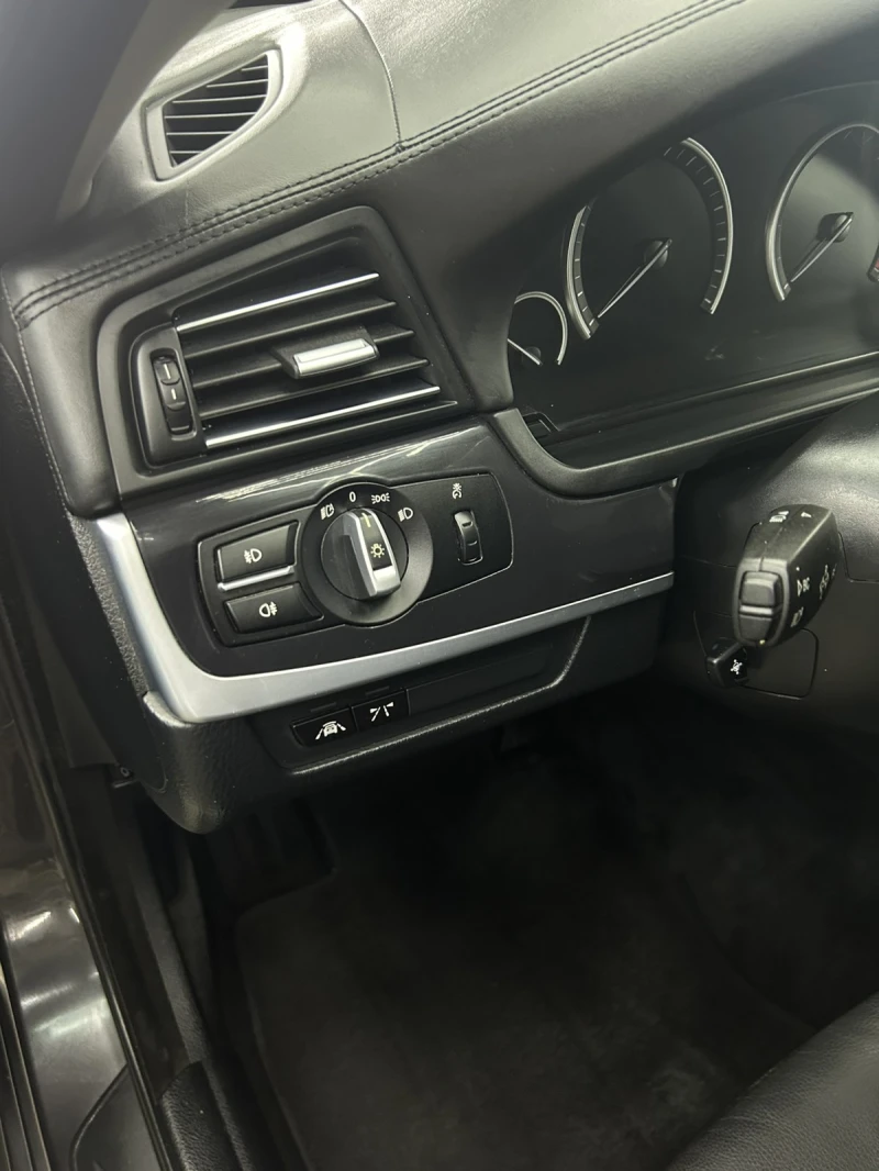 BMW 530 d xDrive, снимка 11 - Автомобили и джипове - 52374427