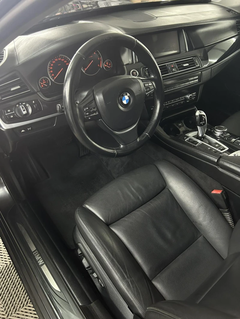 BMW 530 d xDrive, снимка 10 - Автомобили и джипове - 52374427
