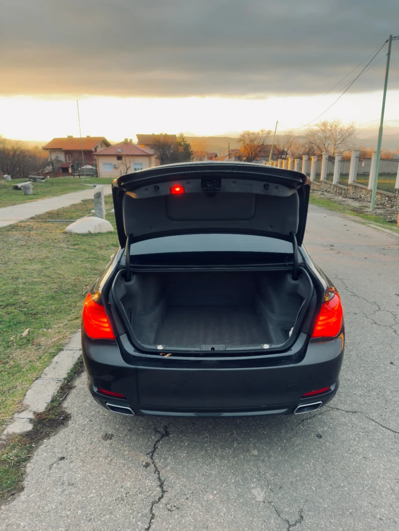 BMW 740, снимка 3 - Автомобили и джипове - 52725495