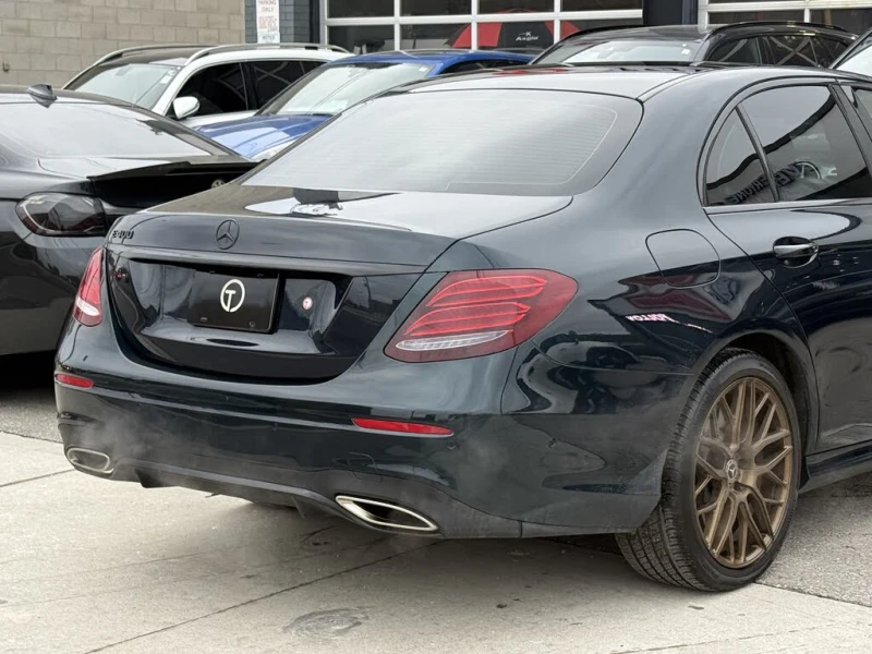 Mercedes-Benz E 400 DIGITAL* 360* PANO* B.SPOT* AMBIENT* BURMESTER* МА, снимка 3 - Автомобили и джипове - 53431000