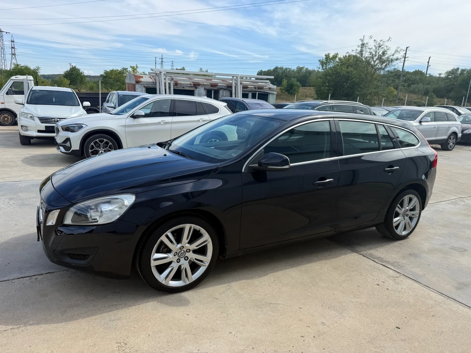Volvo V60 2.4d D5* 4x4* Navi* Avtom* UNIKAT*  - изображение 3