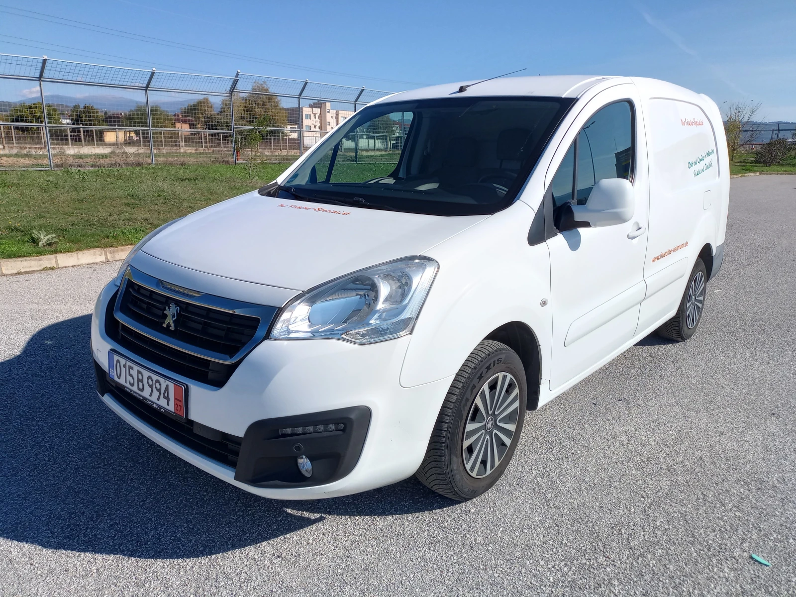 Peugeot Partner 1.6 Blue-HDi* L2* MAXI* CAMERA* LED* EURO6 - изображение 4