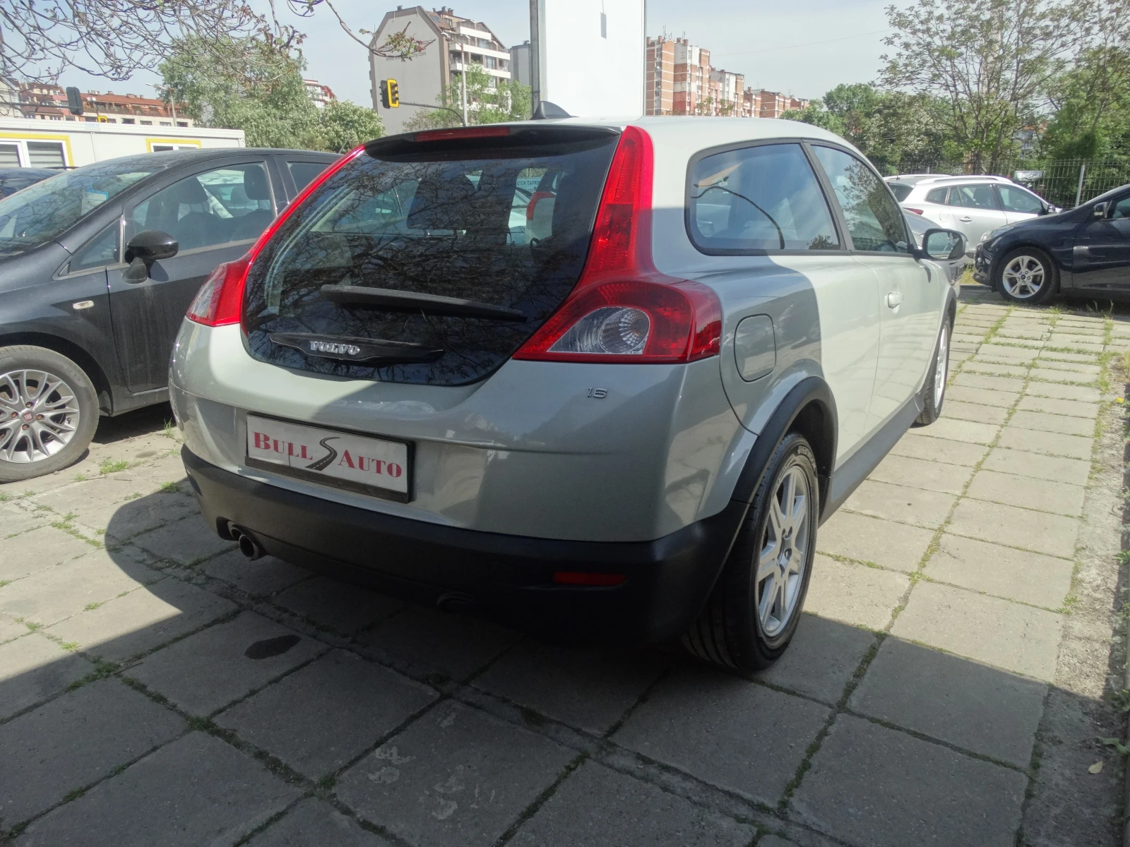 Volvo C30 1.6 - 101 к.с. - изображение 5