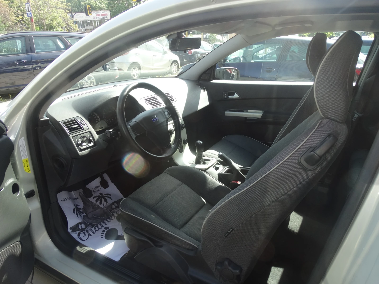 Volvo C30 1.6 - 101 к.с. - изображение 7