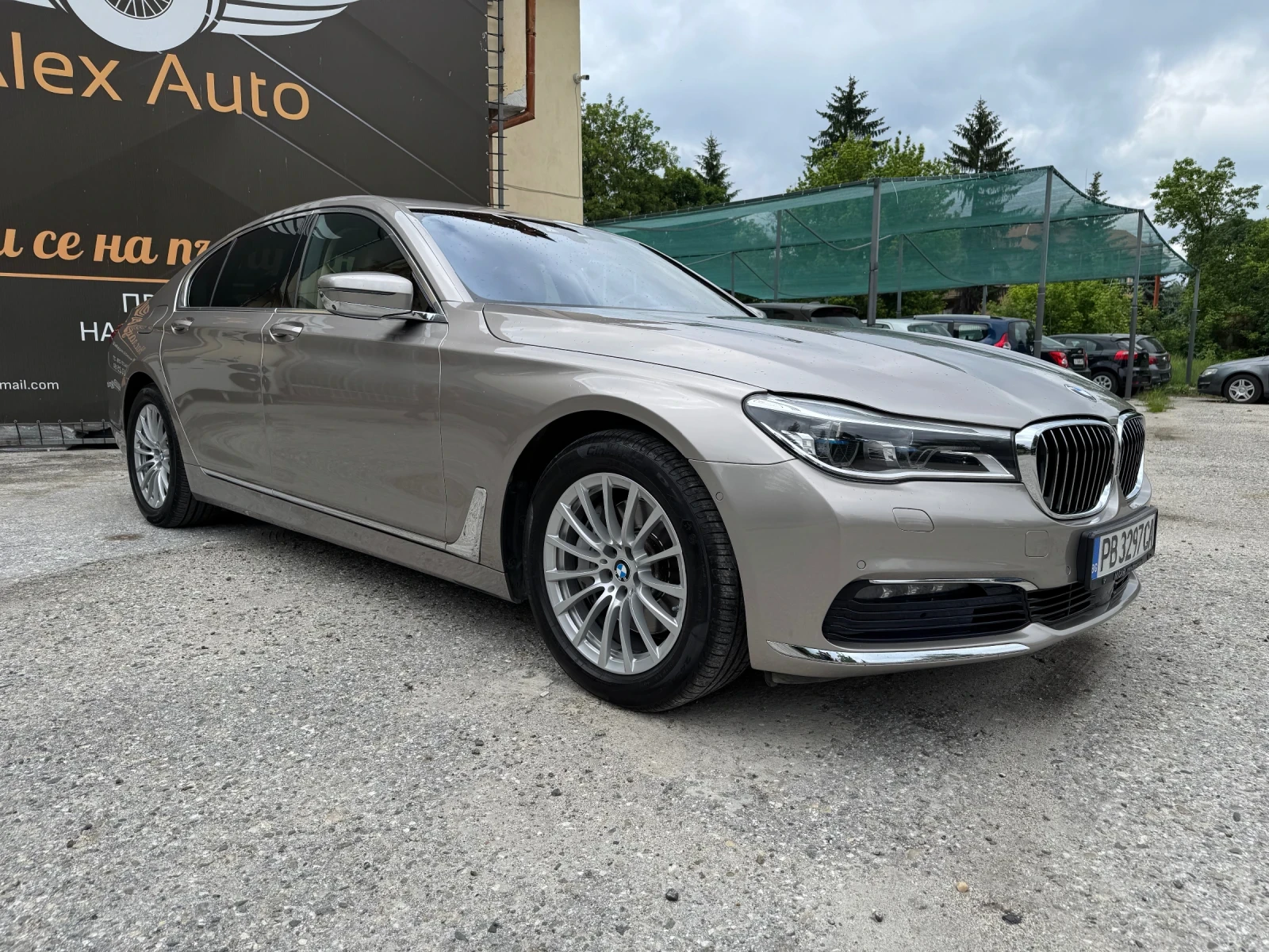 BMW 740 xDrive /ХЕД ЪП/СМАРТ КЛЮЧ/ВАКУУМ/FULL - изображение 3