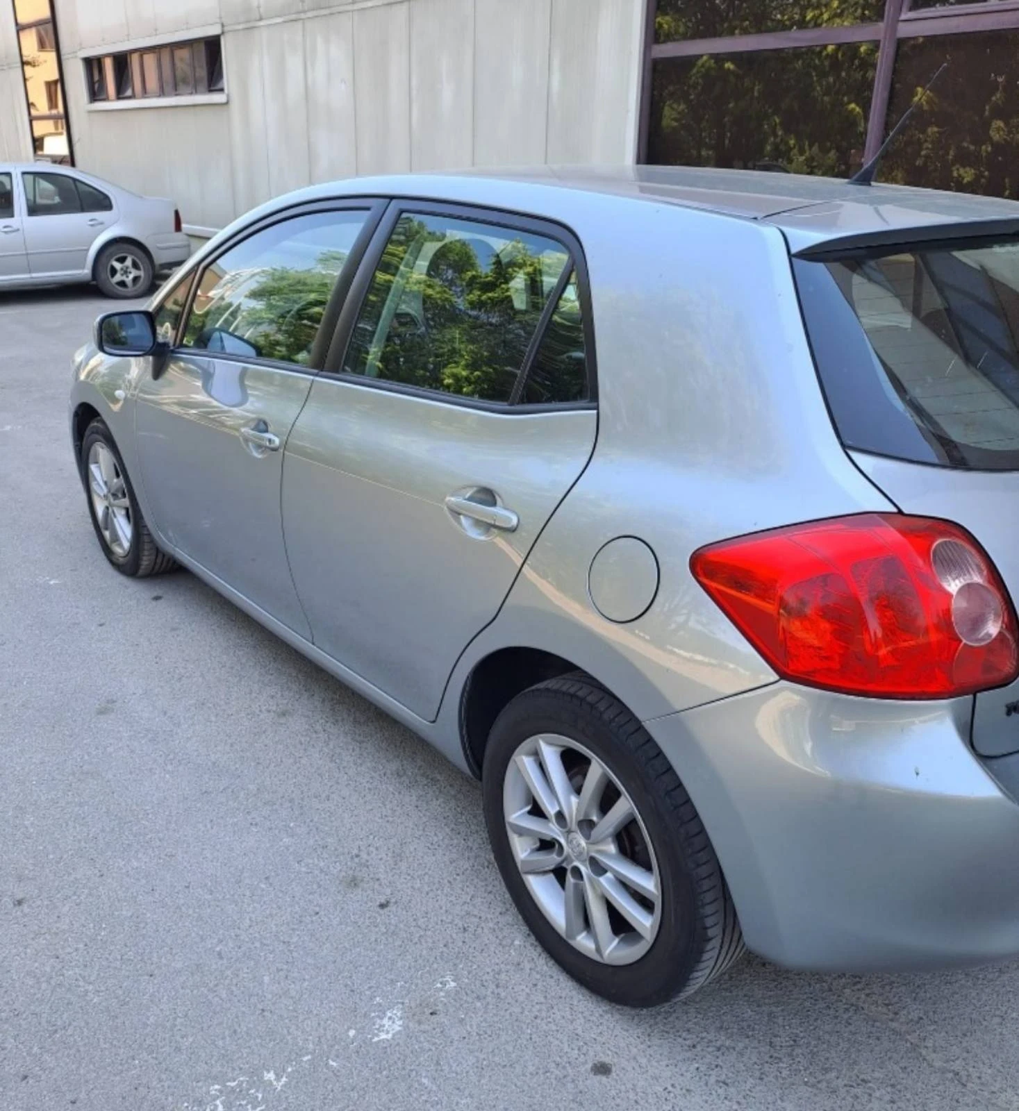 Toyota Auris  - изображение 4