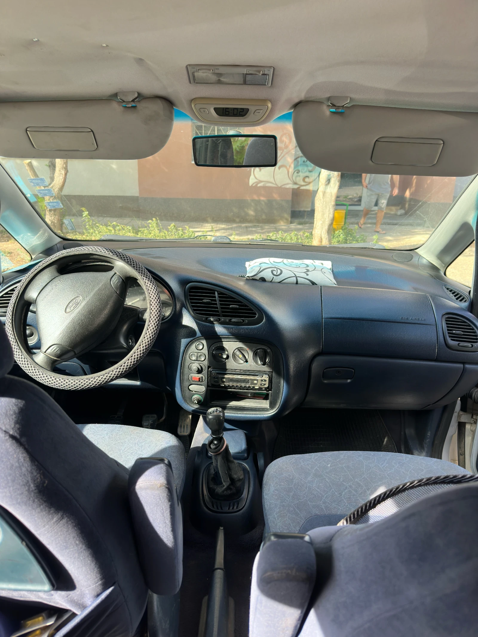 Ford Galaxy  - изображение 6