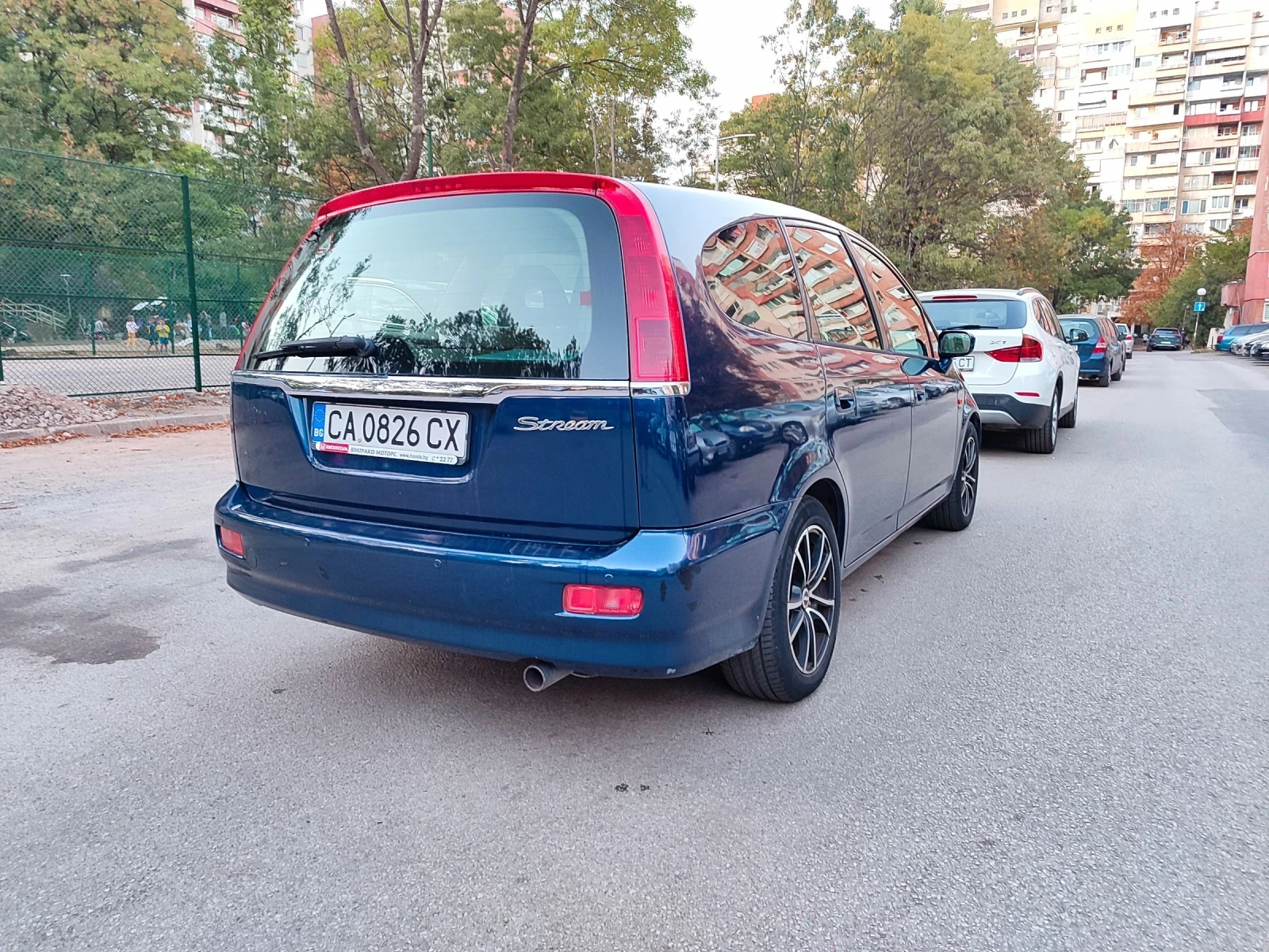 Honda Stream 7 места  - изображение 7