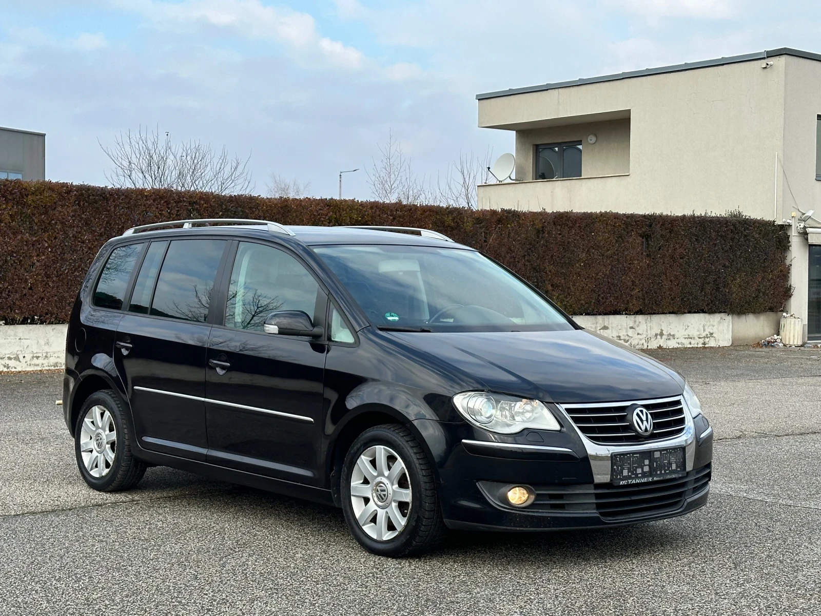 VW Touran 2.0TDI-170k DSG - изображение 7