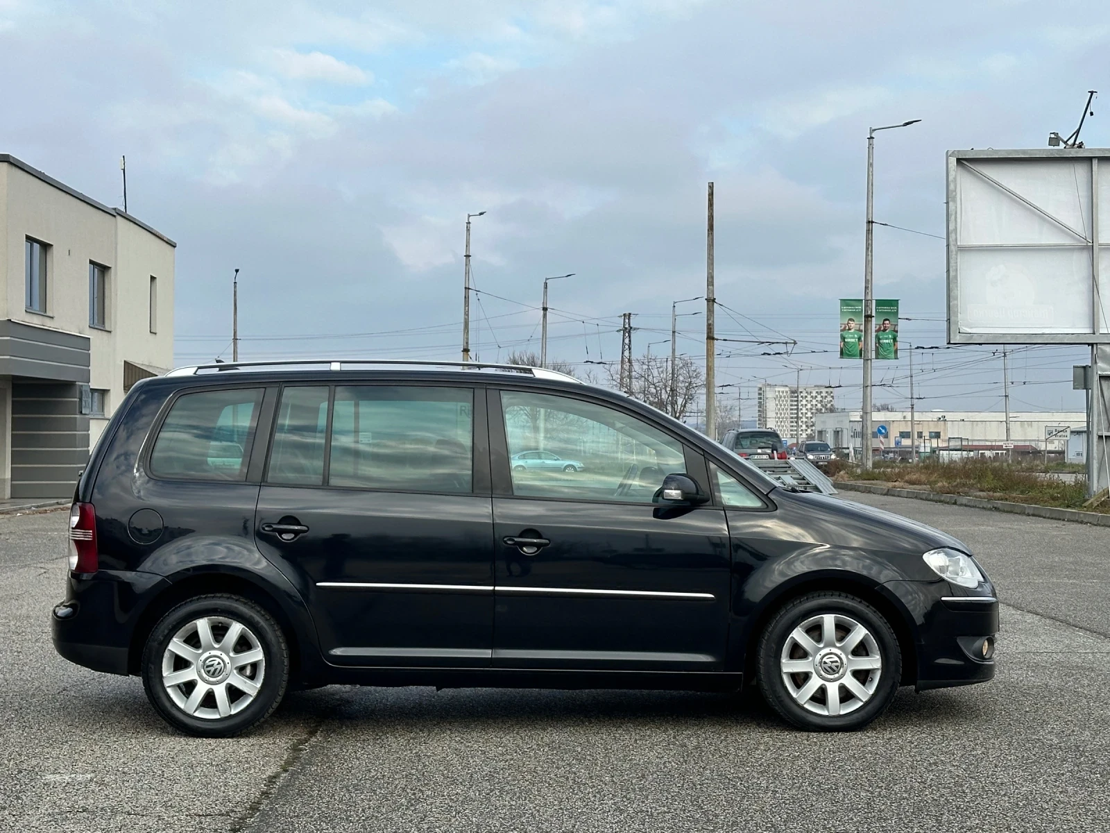 VW Touran 2.0TDI-170k DSG - изображение 6