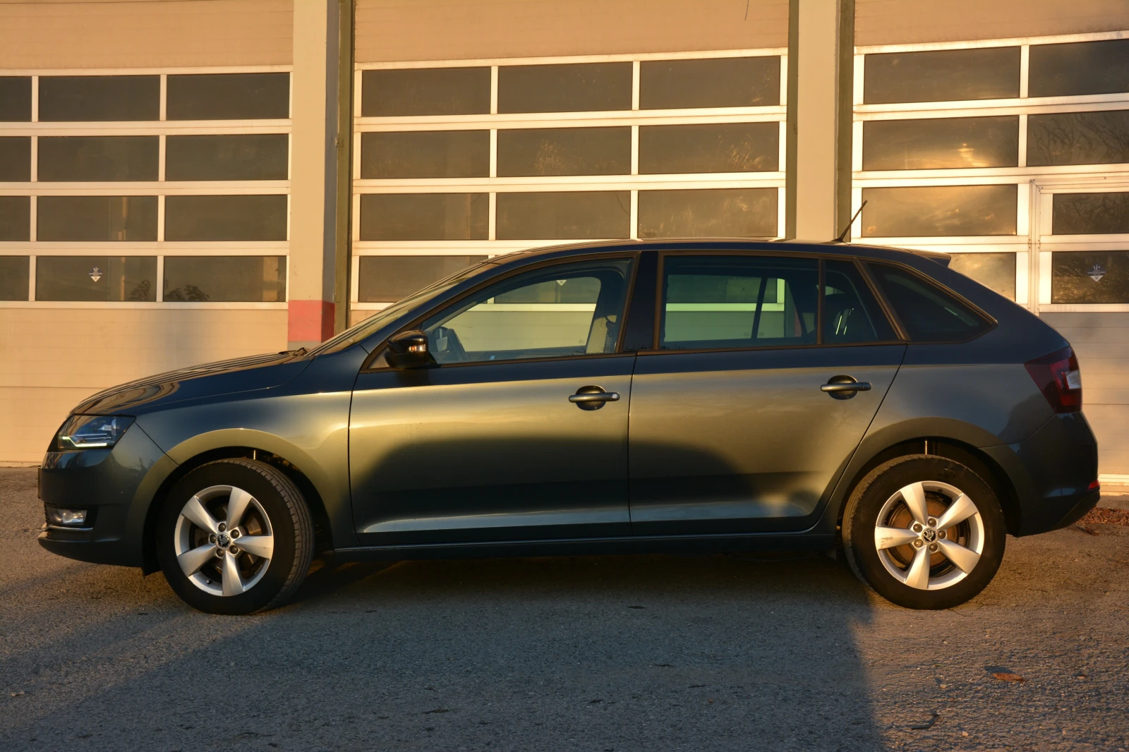 Skoda Rapid 1.0 TSI - изображение 3