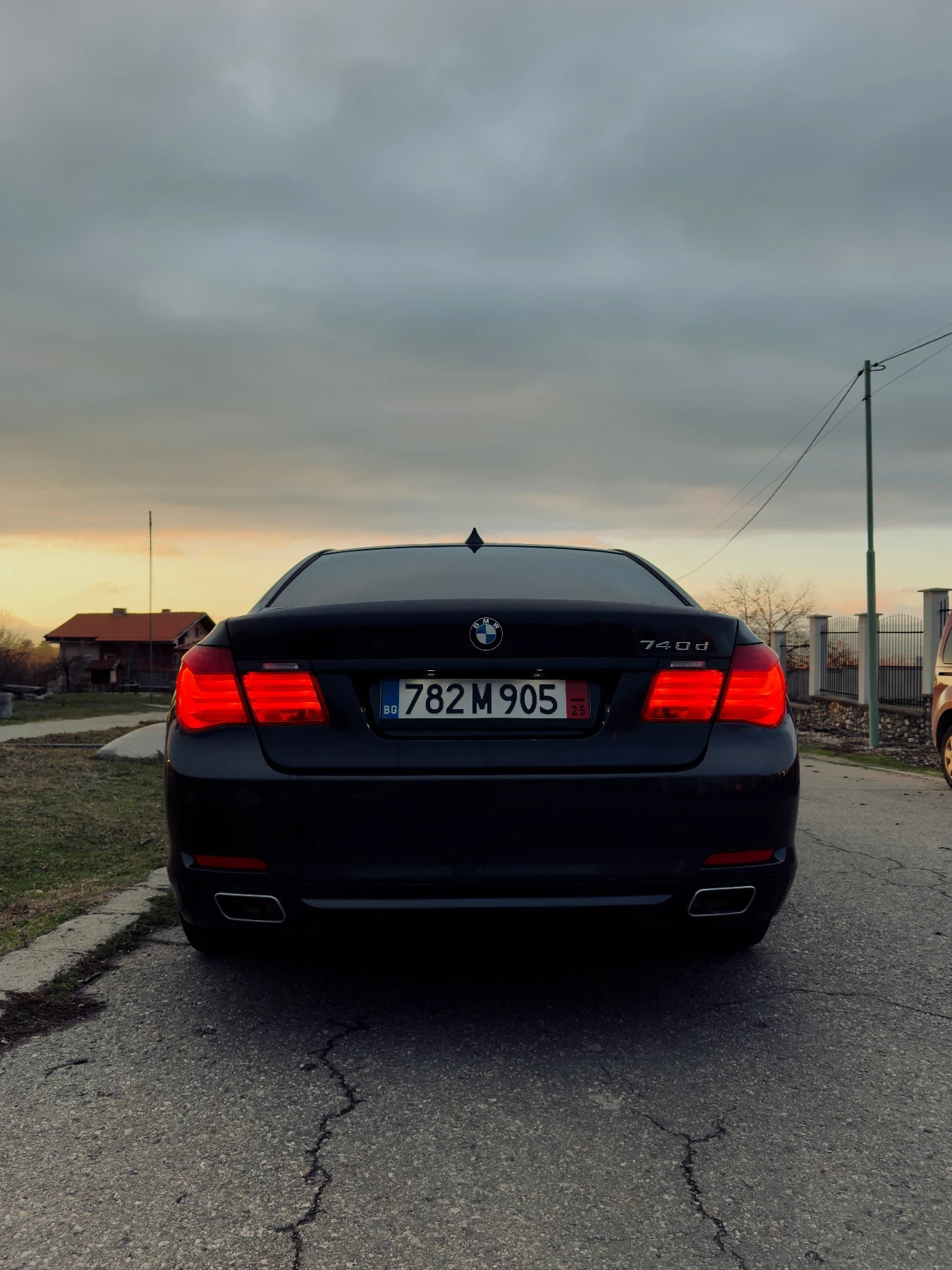 BMW 740  - изображение 9