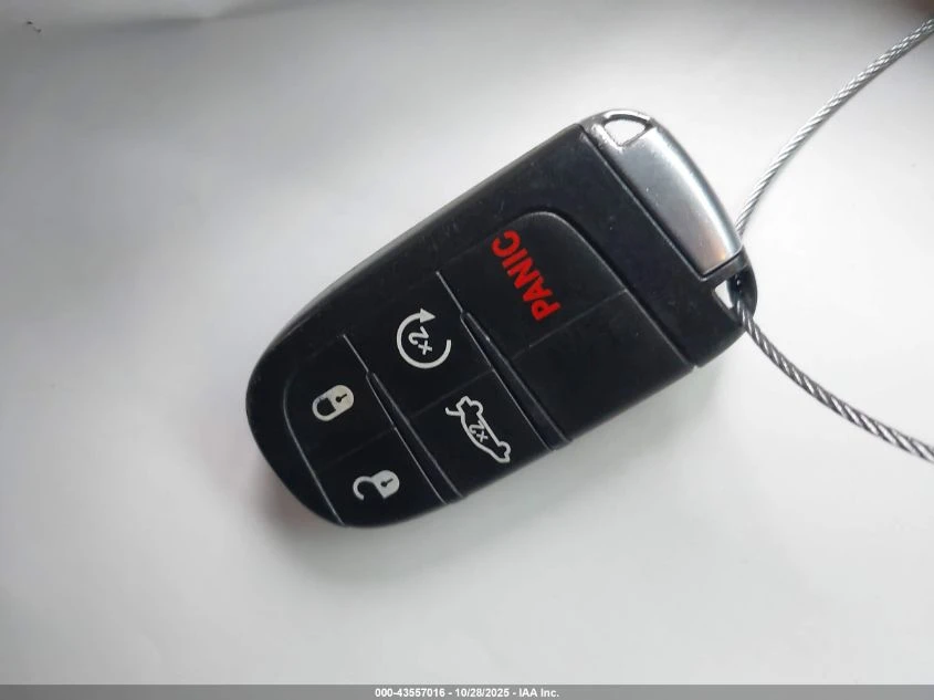 Dodge Charger 3.6L V-6 DOHC, VVT, 292HP Rear Wheel Drive | Mobile.bg � ����������� 3