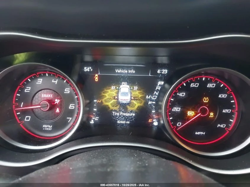 Dodge Charger 3.6L V-6 DOHC, VVT, 292HP Rear Wheel Drive | Mobile.bg � ����������� 14