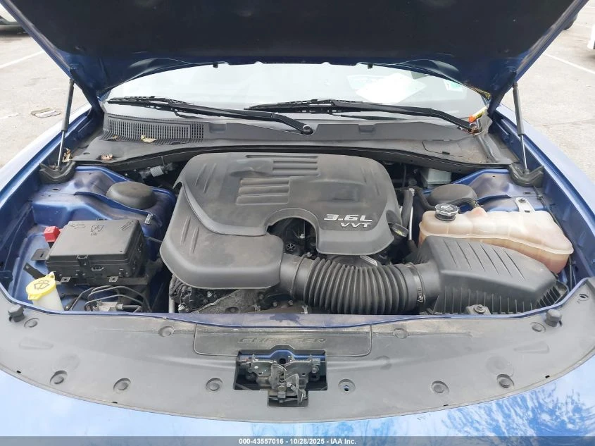 Dodge Charger 3.6L V-6 DOHC, VVT, 292HP Rear Wheel Drive | Mobile.bg � ����������� 17