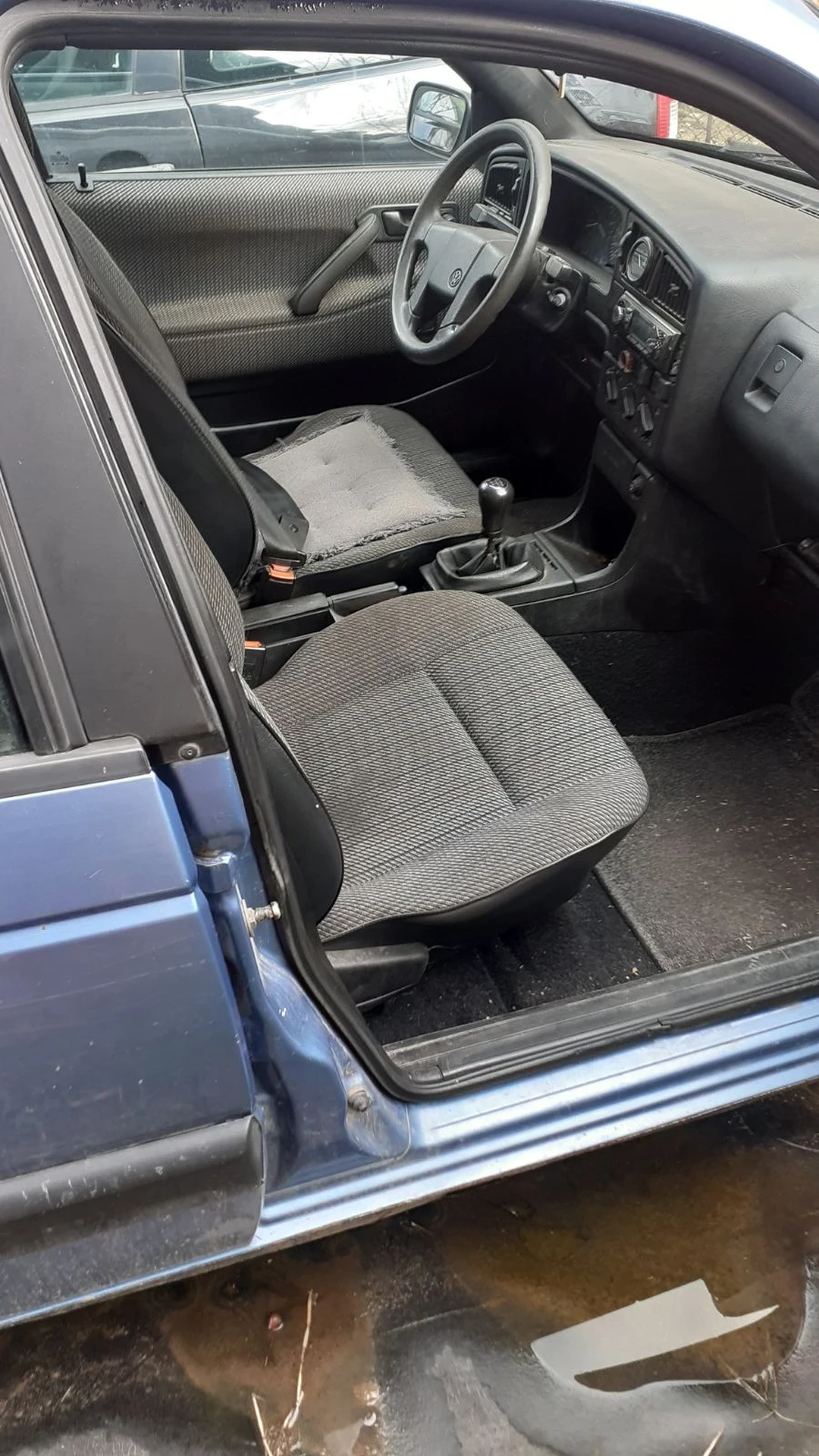 VW Passat 1.8моно с газ 90к.с. комби - изображение 3